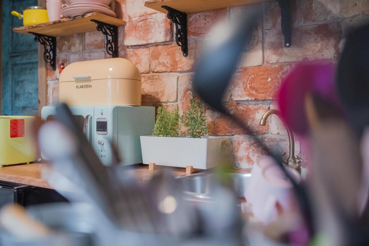 Accommodation At The Folklore Apartment Bratislava Luaran gambar